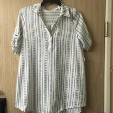 Blu Pepper Womens Size Large Blue White Aztec 1/4 Button Down Blouse GUC