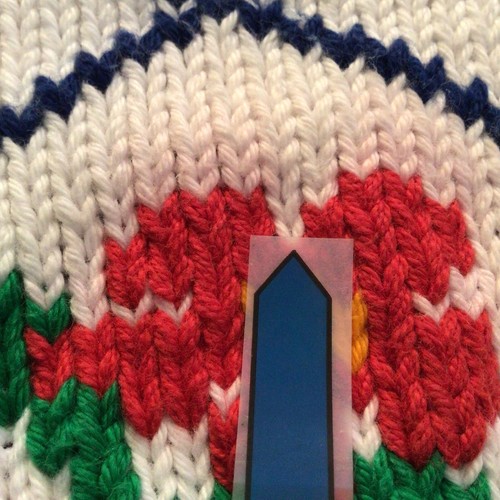 Claver Women’s Cardigan Sweater Handmade in Peru Size Medium Colorful Flowers - Picture 9 of 12