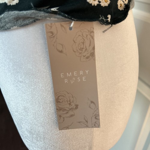 EMERY ROSE ladies tank blouse,. size L - NWT - Picture 2 of 5