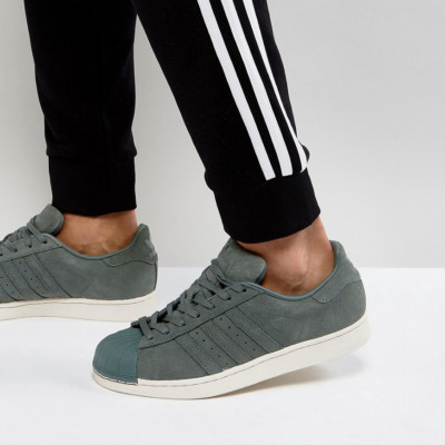 Adidas Originals Superstar Herren Größe 10,5 Turnschuhe Wildleder Grün BZ0200