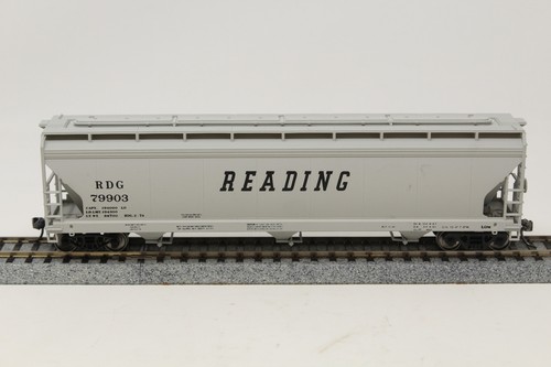 Tolva cubierta de lectura escala HO Accurail 2039 ACF 3 bahías RDG 79903 gris RTR | Condition: Used