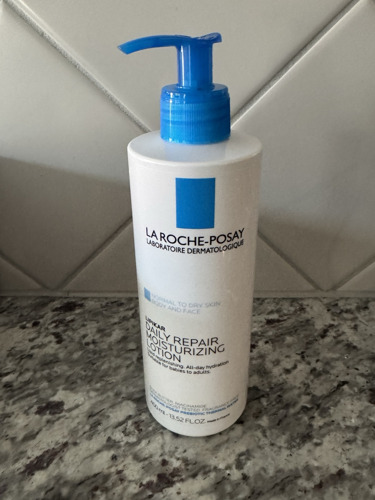 La Roche-Posay Lipikar Repair Moisturizing Lotion for Normal to Dry Skin 400 ml