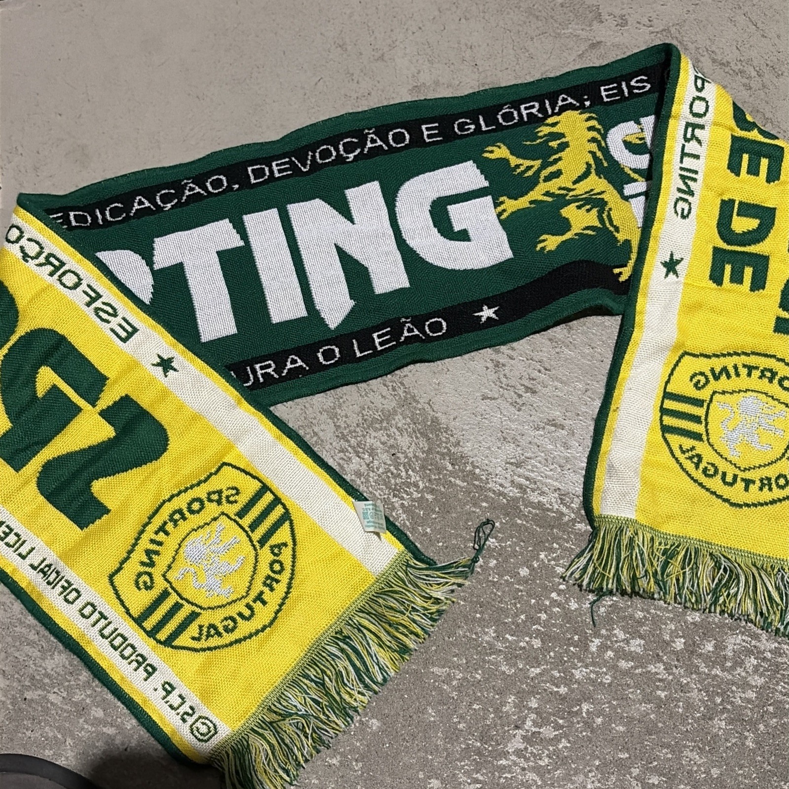 Sporting Portugal Football Soccer Scarf Official Product Knit Acrylic