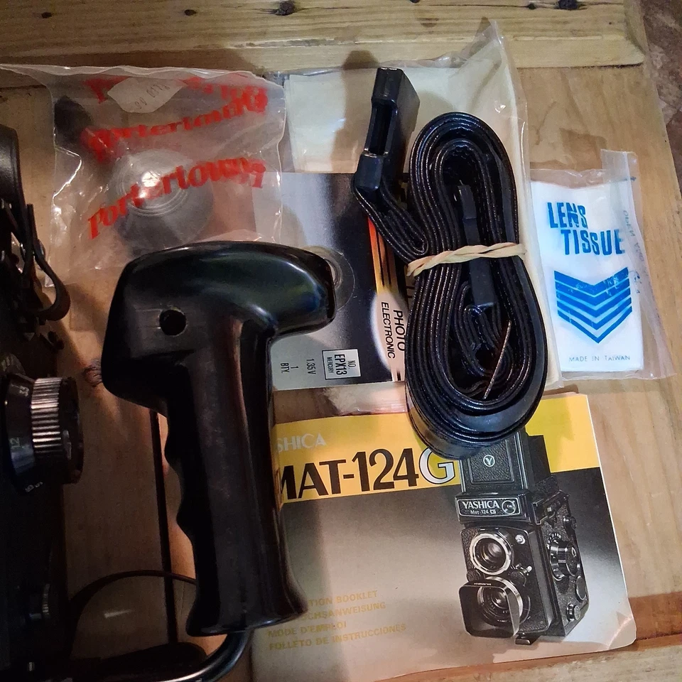 Cámara fotográfica de formato medio Yashica Mat-124g TLR 80 mm f/3,5 lente - copal yashinon Foto 3 de 4
