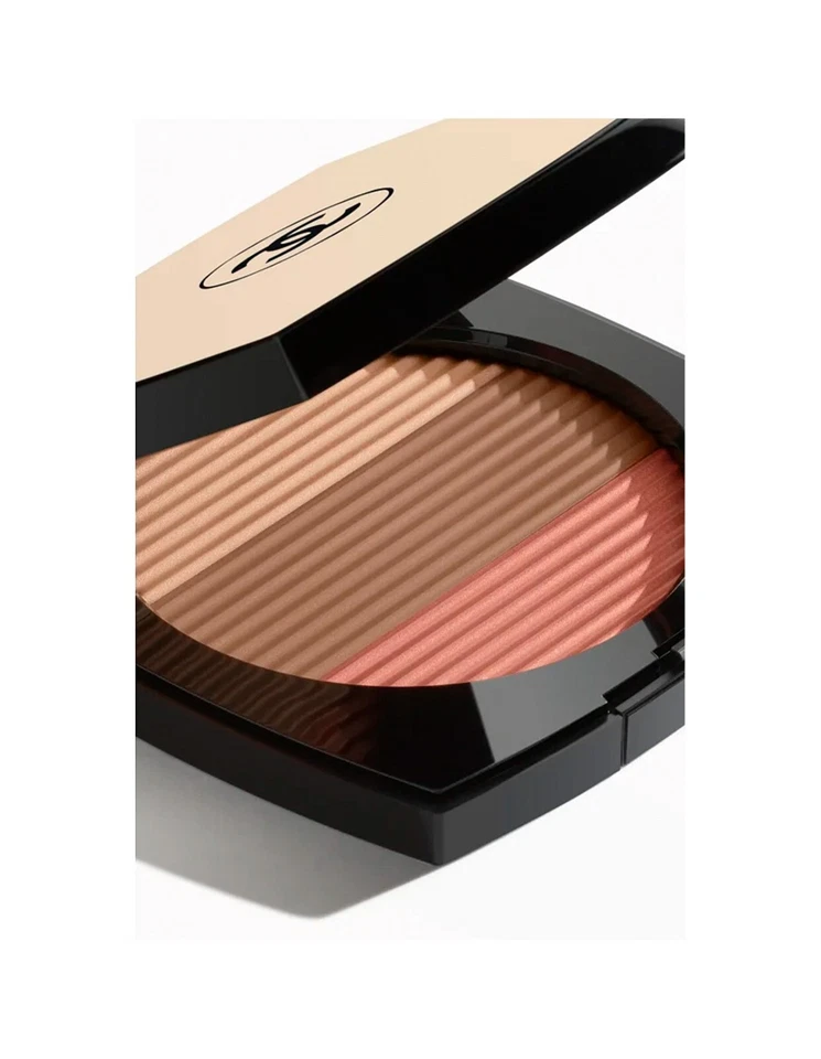 CHANEL LES BEIGES Glow Sun Kiss Powder Bronzer Blush Highlighter LIGHT CORAL 15G - Image 2 of 3