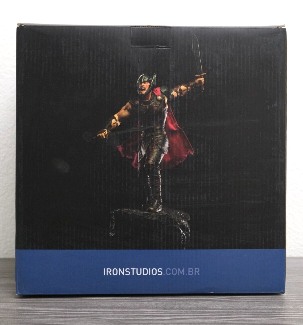 ソー　RAGNAROK IRONSTUDIOS Marvel Thor Ragnarok Statue | Iron Studios Collectibles