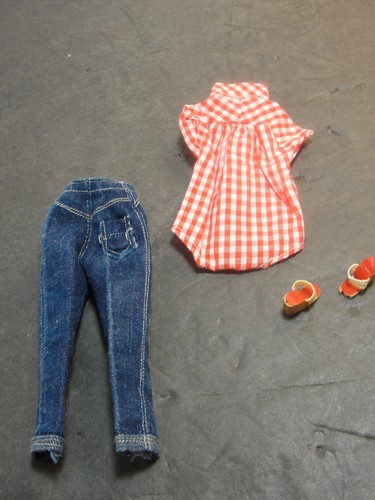 C26 Vintage 1960's Mattel Barbie #967 Picnic Fishing Set - Incomplete - Picture 4 of 4