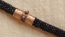 Antiguo Llavero de Reloj - Cuentas de Jet Facetadas, Cadena de Cuerda, 3 Joyas, Tal vez Latón, Jet - 13"