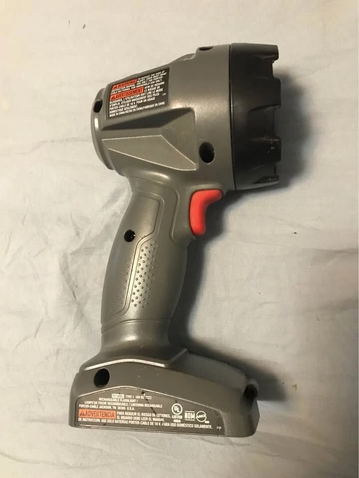 CABLE PORTER LINTERNA INALÁMBRICA 18V PC1800L LUZ DE TRABAJO -SOLO HERRAMIENTA Foto 2 de 4