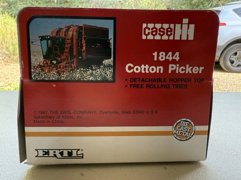 1/80 Case IH 1844 Cotton Picker NIB - Image 3 of 3