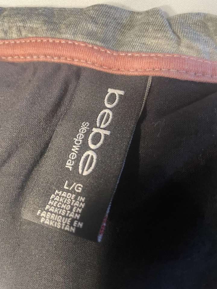 Ropa de dormir oficial Bebe negra de noche grande con logotipo de estrás nueva con etiquetas Foto 3 de 4