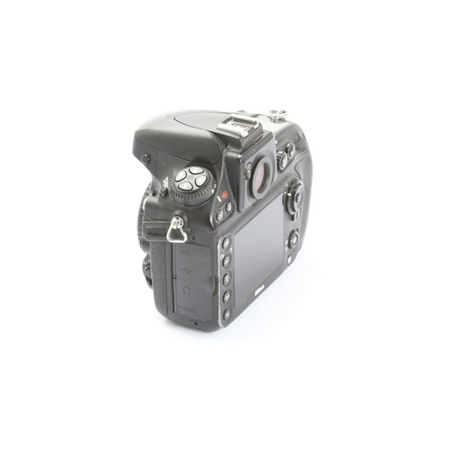 Nikon D800 + 698 Tsd. Auslösungen + Gut (271200) - Bild 5 von 7