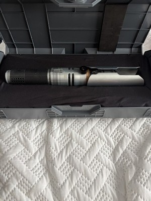 Disney Star Wars Galaxy's Edge Cal Kestis Legacy Lightsaber Hilt Jedi