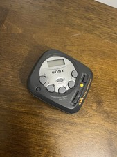 Vintage Sony Walkman SRF-M35 Portable Pocket AM FM Radio w/ Belt Clip - Tested