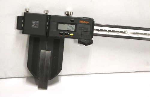 Mitutoyo 552-314-10 Digimatic Carbon Caliper, 0-40" (0-1000mm), w/ SPC  #2487