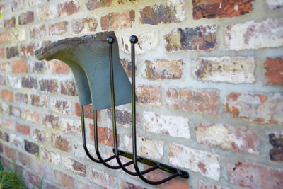 wall hanging boot rack