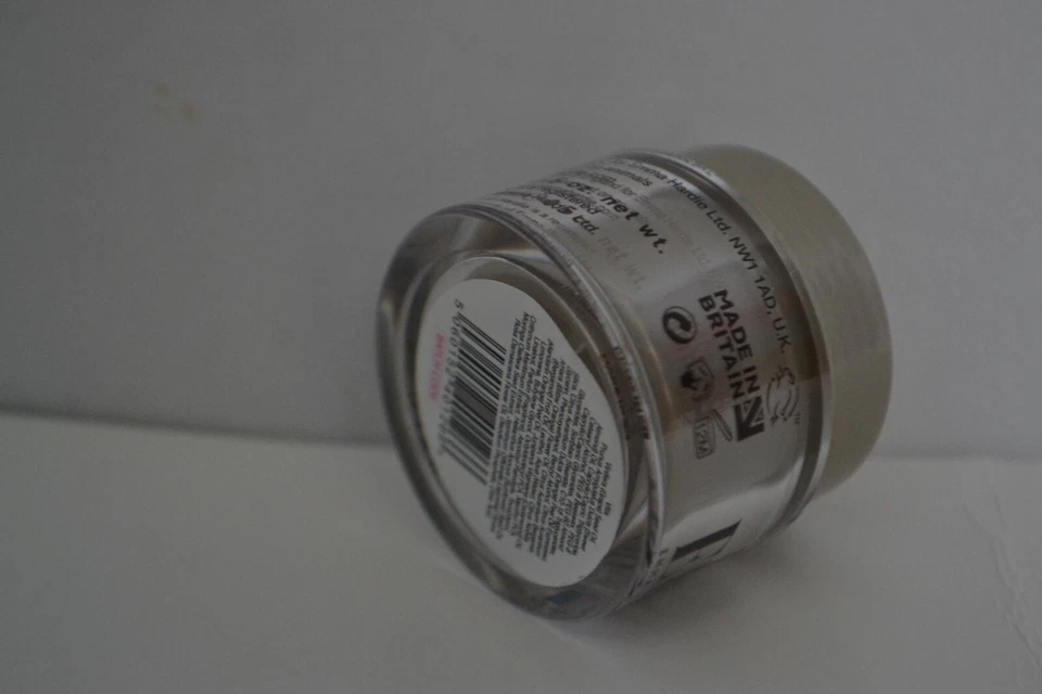 Emma Hardie Moringa Cleansing Balm travel size 15ml - Image 2 of 2