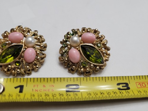 VINTAGE SARA COVENTRY RHINESTONE CLIP EARRINGS - Picture 3 of 6