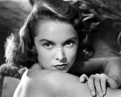 ACTRESS JANET LEIGH - 8X10 PUBLICITY PHOTO (FB-896)