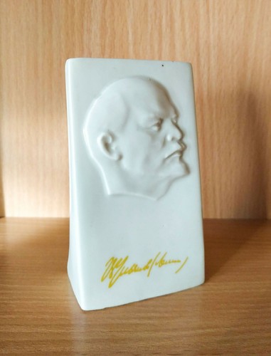 Lenin Desktop Porcelain Souvenir Vintage Comunism Soviet Propaganda Plaque USSR