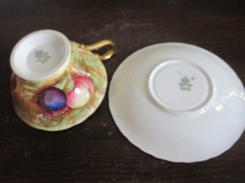 Aynsley England Tea Cup And Saucer Orchard Fruit Gold Signed D. Jones N Brunt - Picture 9 of 10