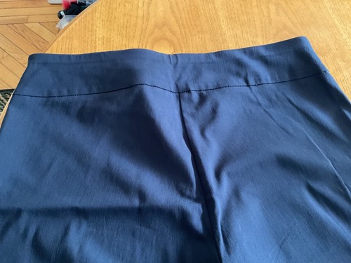 Van Heusen Women's Navy Blue Stretch Extensible Crop Pants w/check cuffs size 14 - 第 4/7 張圖片