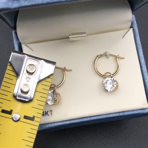 Pendientes de aro JCM 14k de oro amarillo con dijes colgantes redondos de circonita cúbica 1,16 gramos - Imagen 3 de 5
