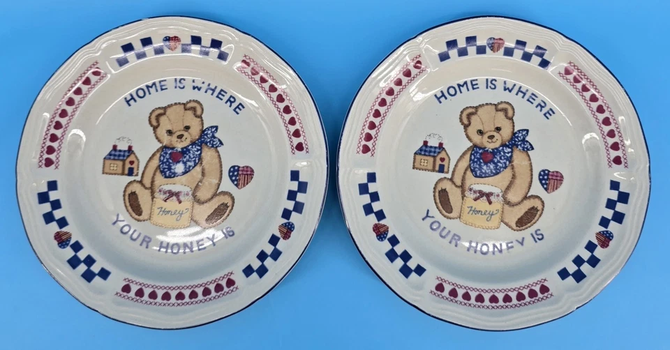 复古泰迪熊沙拉盘 4 件套 Home Is Where Your Honey Is 7.5 英寸 Saydah 90 年代 — 第 2/4 张图片