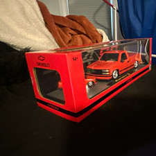 GreenLight 1:43 1969 Chevrolet Camaro Z/28 Red/Black Diecast Unopened Box