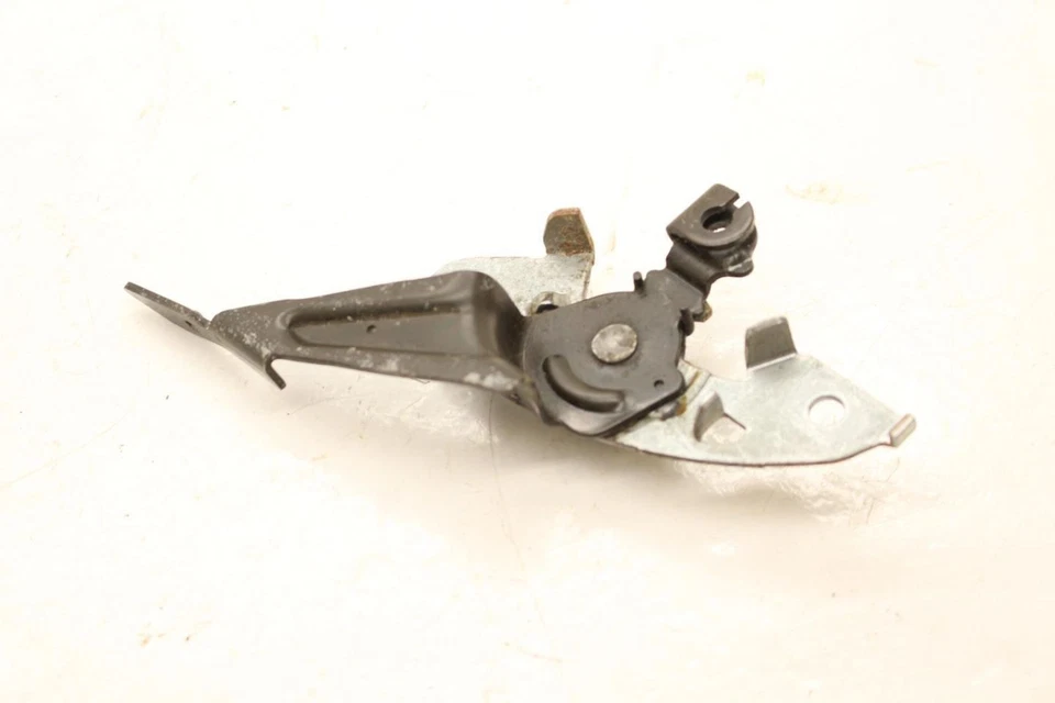 Nissan 300ZX Z31 1984-1986 2+0 capó pestillo palanca de liberación Foto 2 de 4