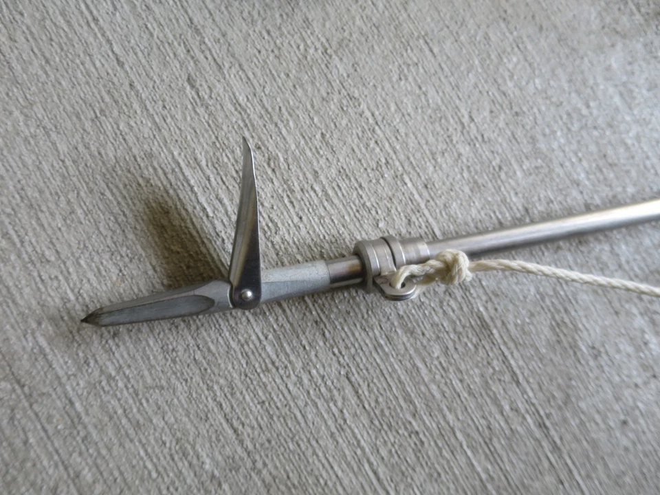 Vintage VOIT Swimaster Speargun Spear Fishing 26" Spear - Spear Gun Not Tested - Image 4 of 4