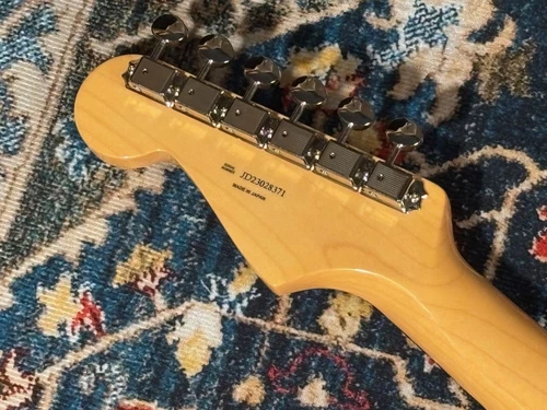 Fender Tradii 60S St/R S/N Jd23028371 Weight 3.24Kg Safe delivery from Japan