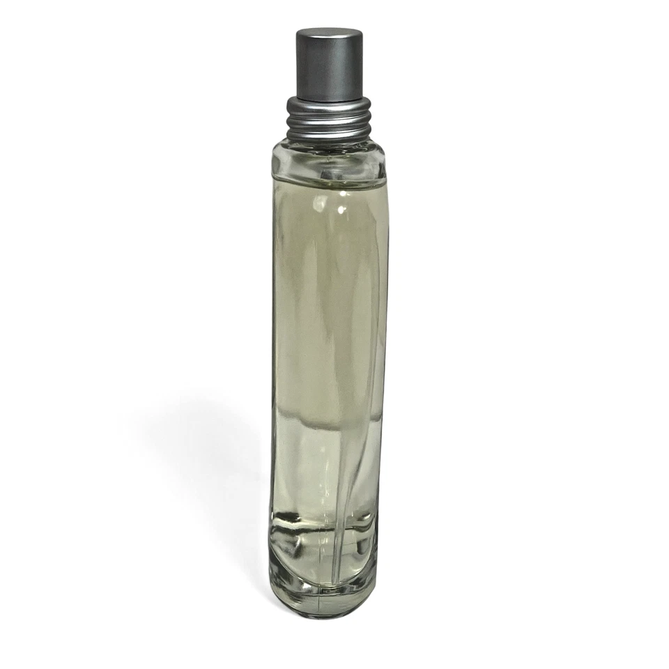 L'OCCITANE Fleur De Lotus Flower Eau de Toilette 3,4 fl oz DESCONTINUADO Foto 3 de 4