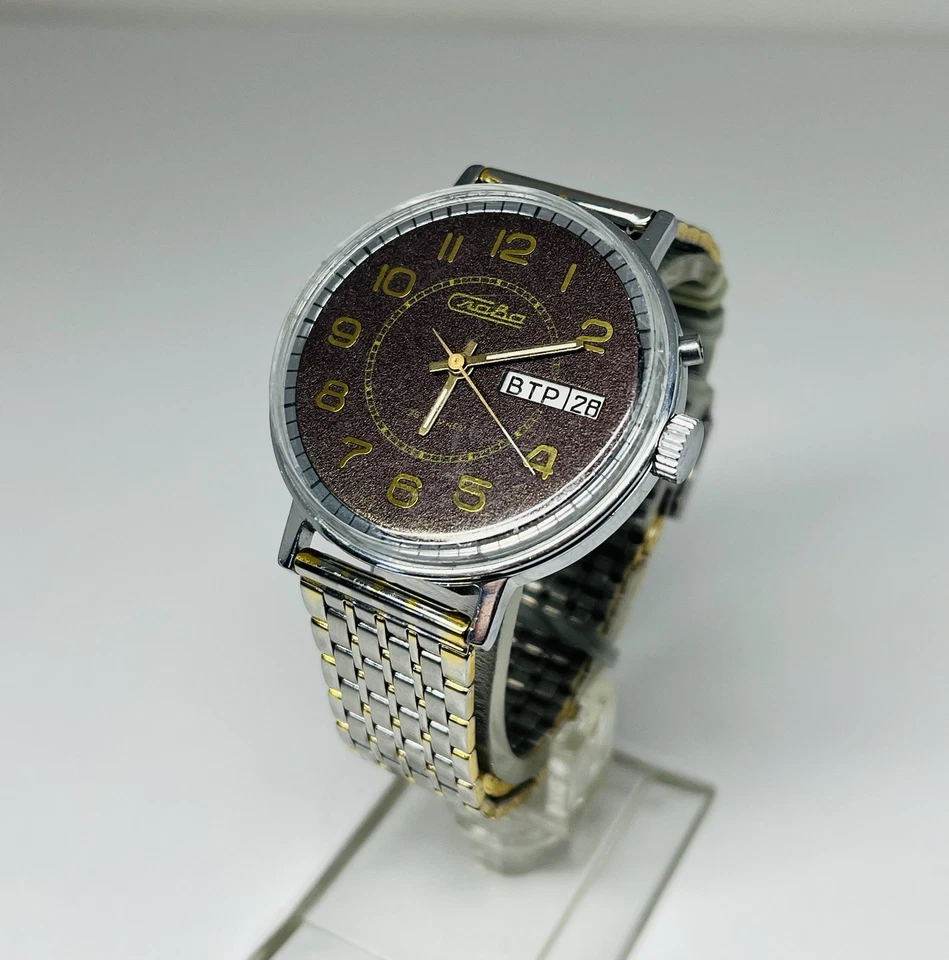 Vintage 1980s SLAVA Men’s Mechanical Watch USSR 37mm Original Soviet Timepiece - Image 2 of 4