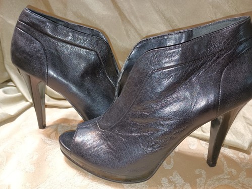 Nine West Boots Womens 8.5 M Pendanto Ankle Booties Black Leather Peep Stiletto - Picture 2 of 8