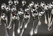 30 Oneida Ltd. WM A Rogers Deluxe Mansfield Stainless Soup Tbl Spoons free ship