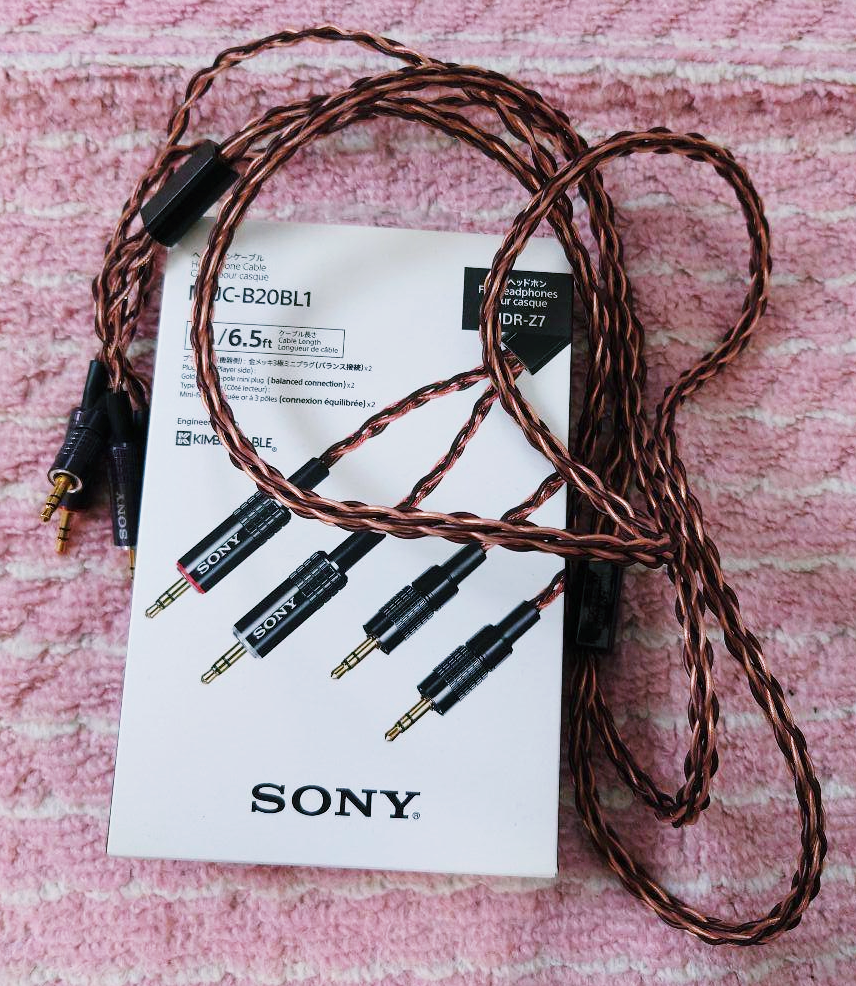 美品 SONY MUC-B20BL1 ヘッドホンケーブル 2m Sony MUC-B20BL1 Headphone Cable 2m / 6.5ft for MDR-Z7 Brown
