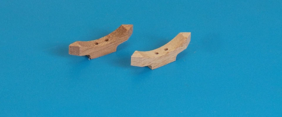 VOGU'ENMER - Bateaux - Voiliers - Taquet 38 mm - Hêtre ou Sipo au choix - Photo 1/1