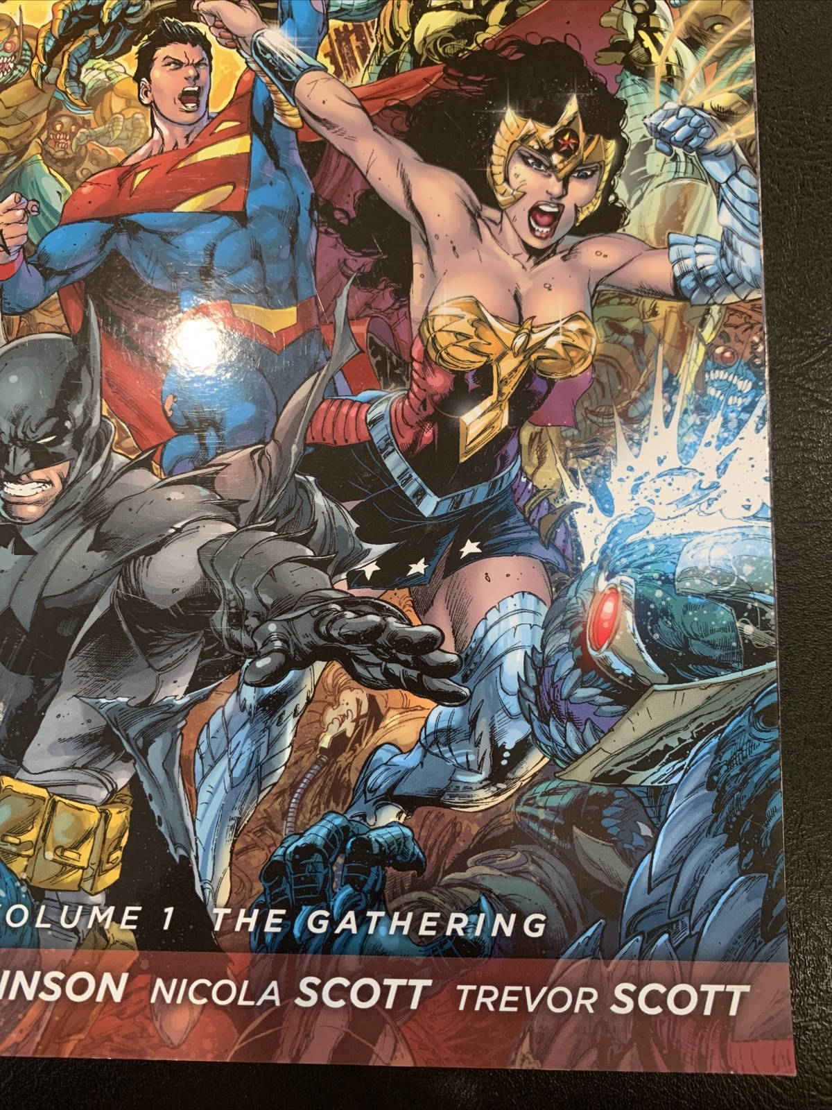 Earth 2 Vol. 1: The Gathering (The New 52) by Robinson, James in New