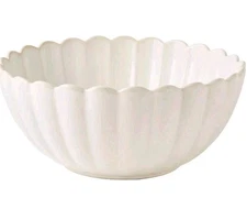 Pioneer Woman ~ COLETTE in CREAM ~ Scalloped Edge ~ 1.94 Quart ~ Serving Bowl