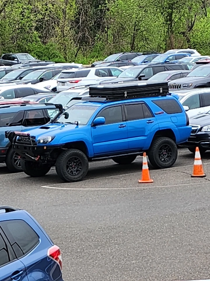 2004 Toyota 4Runner SR5 - Image 3 of 4