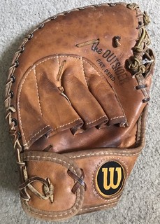 Vintage Wilson A2835 Felipe Alou The Outsider RHT 1st Baseball Mitt Glove