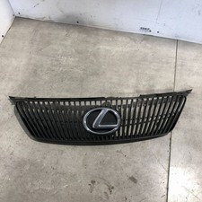 Calandre Lexus IS