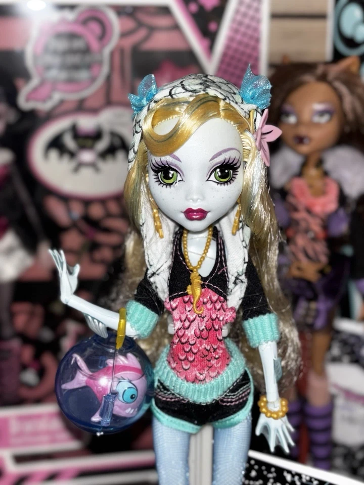 Monster High Lagoona Blue Basic White Elastics NEW Complete 2008 MATTEL  i - Bild 2 von 4