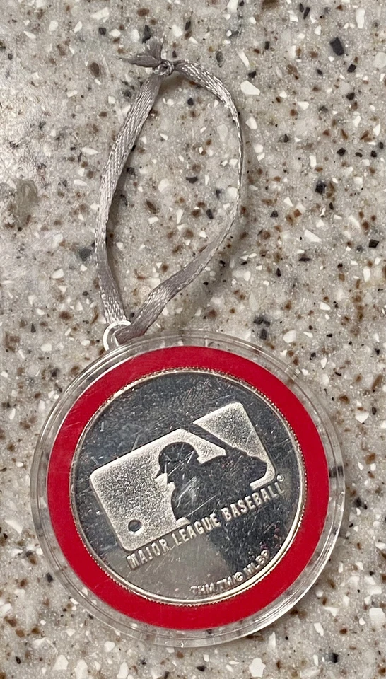 Adorno navideño coleccionable de los Medias Rojas de Boston de Highland Mint NUEVO Foto 2 de 3