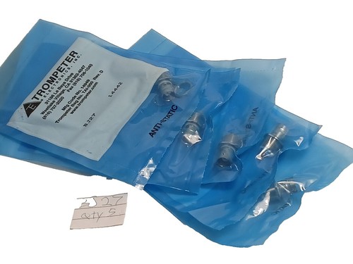 チャット用 BNC Jack to TNC Plug Adapter 50 Ohm Straight | 242149