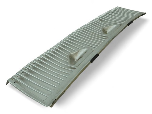 1972 - 1980 Mercedes Benz S Class W116 Vent Hood Grille Cowl Cover Front Oem - Picture 8 of 10