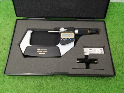 MITSUTOYO Model: MDE-75MX QuantaMic Thickness Gauge High Precision Japan
