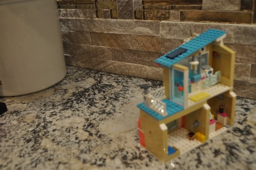 LEGO 41446 Friends Heartlake City Vet Clinic - 100% Complete - Picture 5 of 7