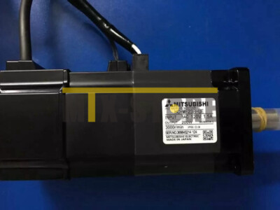 1pcs Brand New IN BOX Mitsubishi HC-MF23B-UE AC servo motor